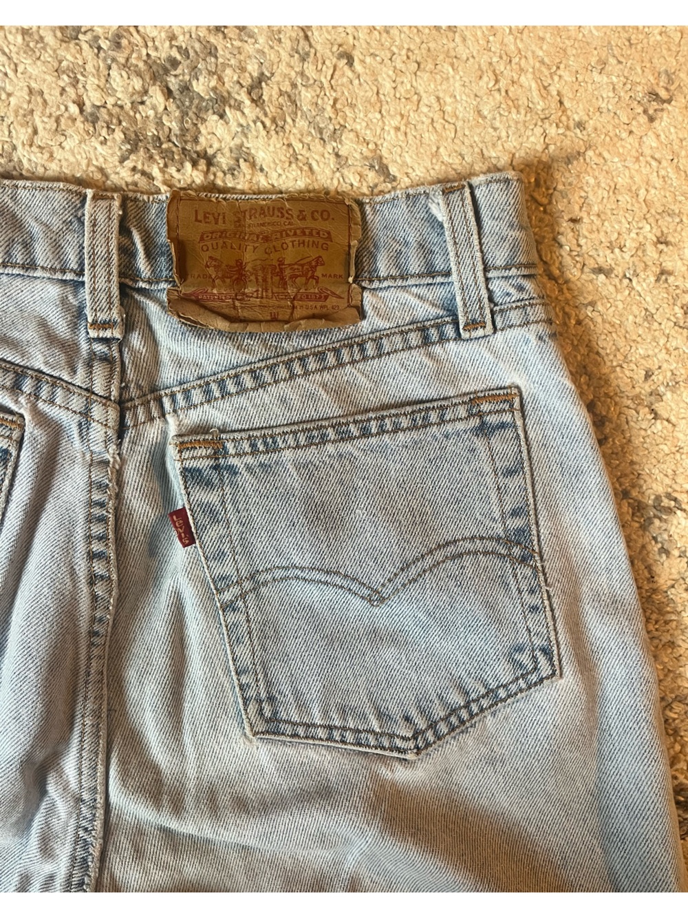 Levi's Women's Light Wash High-Rise Jeans